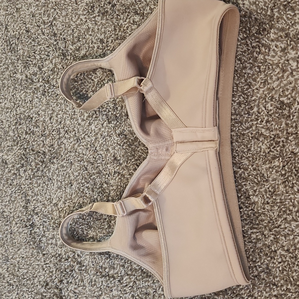 Nude Bra - Picture 4 of 6